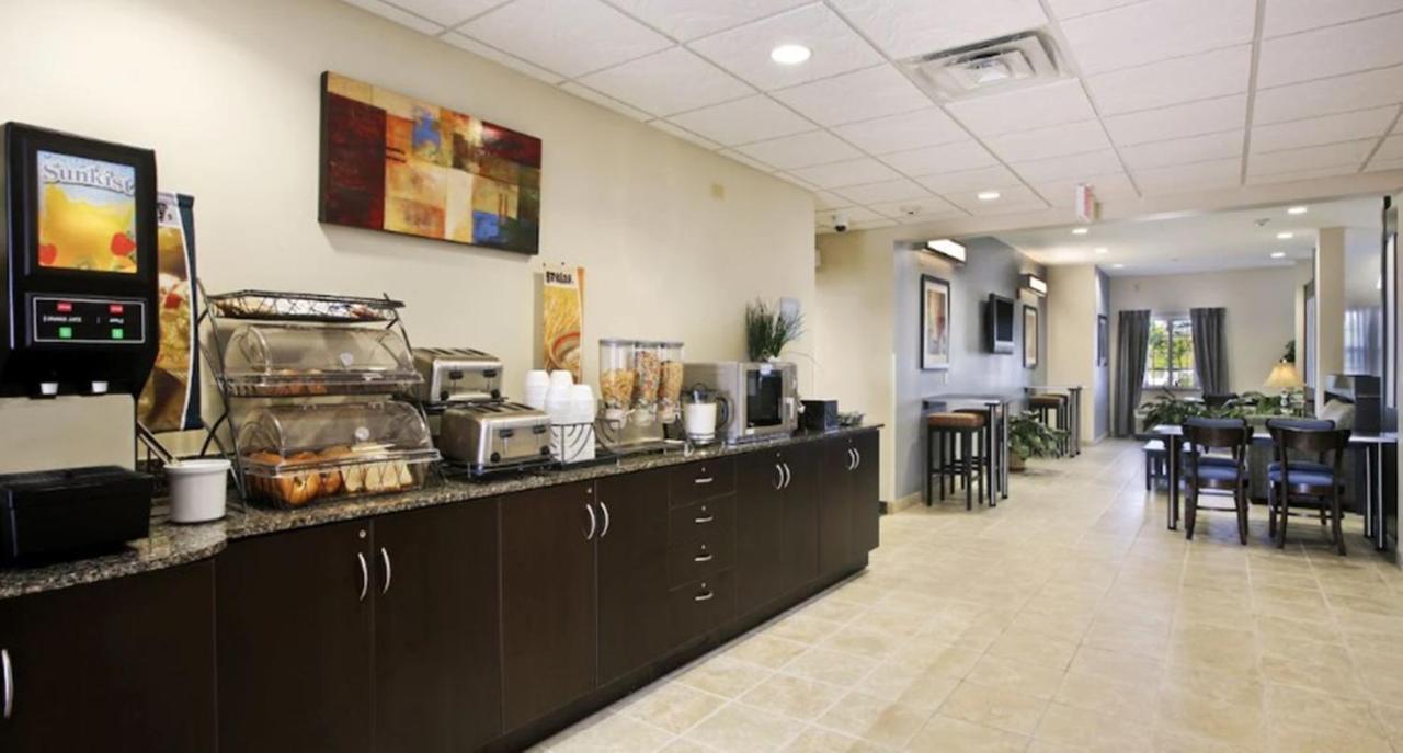Microtel Inn And Suites Baton Rouge Airport Extérieur photo