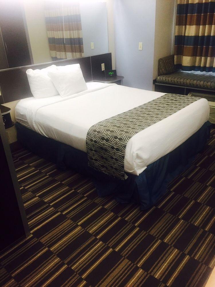 Microtel Inn And Suites Baton Rouge Airport Extérieur photo
